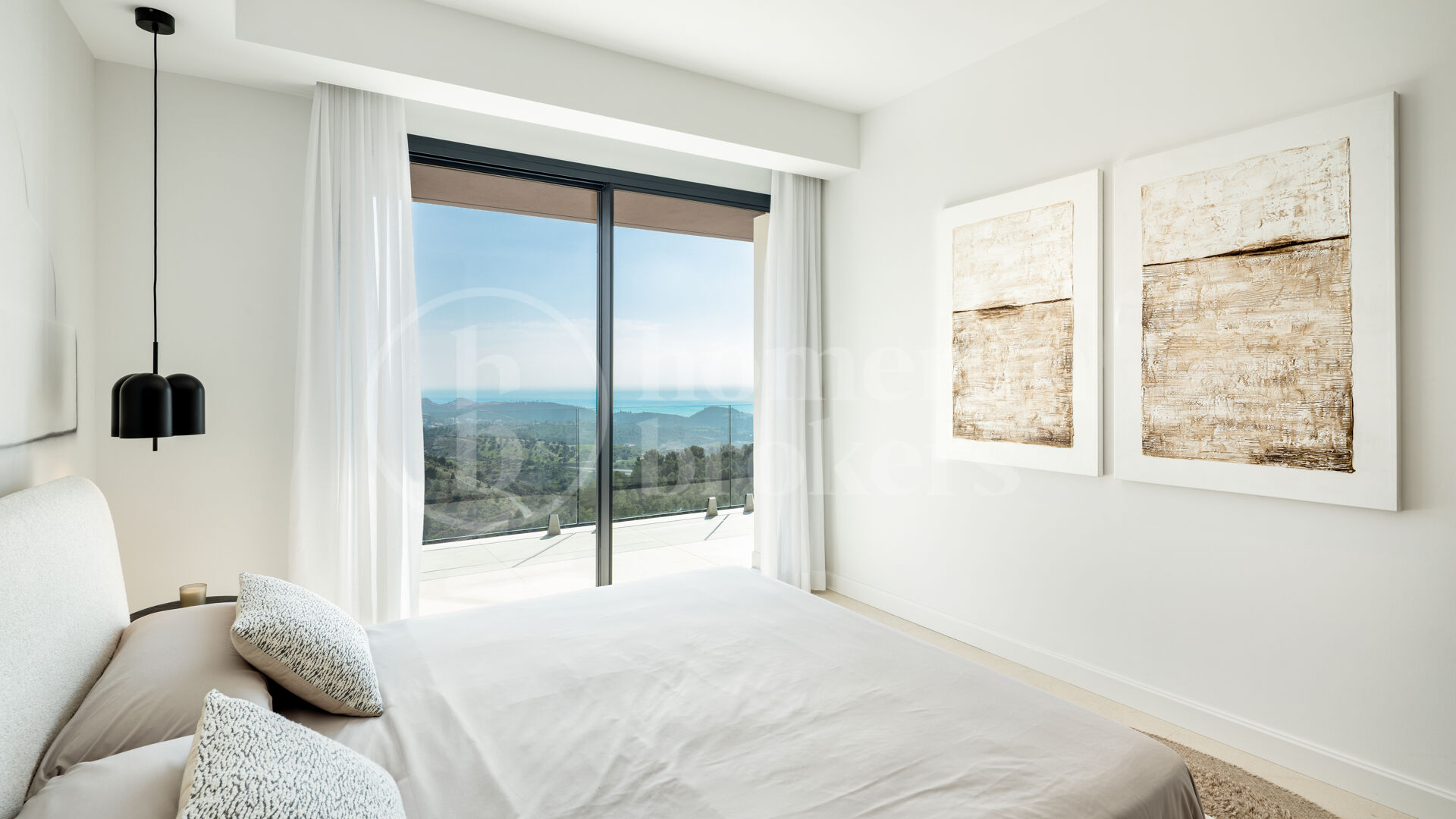 Villa Acacia - Where Luxury Meets Nature in Pinares de San Anton