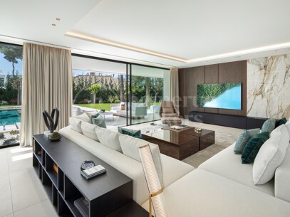 Rio Verde 47 - Samtida villa i Atalaya de Rio Verde, Marbella