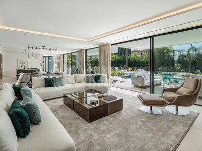 Rio Verde 47 - Samtida villa i Atalaya de Rio Verde, Marbella