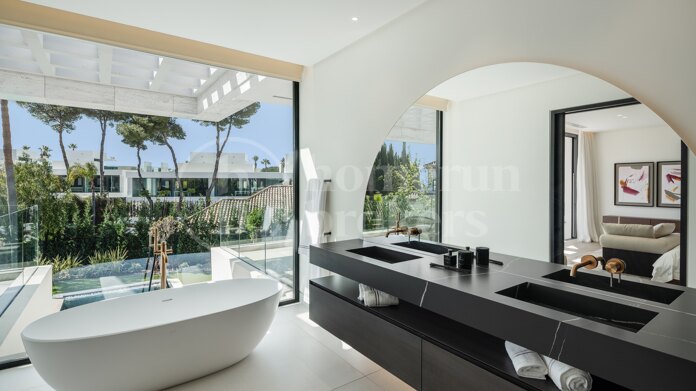 Rio Verde 47 - Contemporary Villa in Atalaya de Rio Verde, Marbella