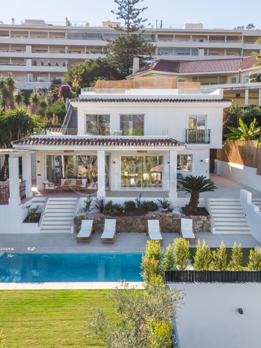 Villa La Concha - Spacious Modern Villa with views to Las Brisas Golf Course