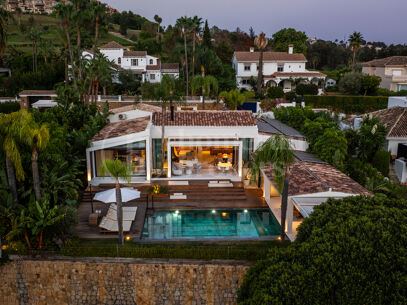 Villa Nazari Lyx Frontline Golf Villa i Los Naranjos Golf Marbella