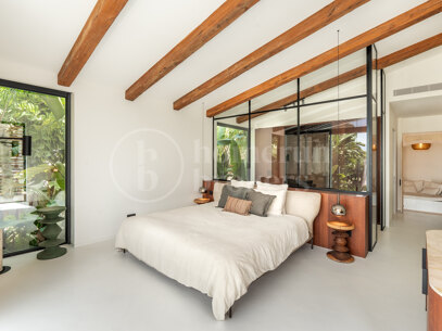 Villa Nazari - Luxury Frontline Golf Villa in Los Naranjos Golf Marbella