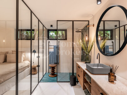 Villa Nazari - Luxury Frontline Golf Villa in Los Naranjos Golf Marbella