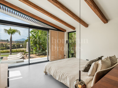 Villa Nazari - Luxury Frontline Golf Villa in Los Naranjos Golf Marbella