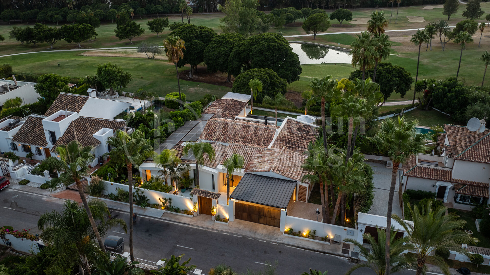 Villa Nazari Lyx Frontline Golf Villa i Los Naranjos Golf Marbella