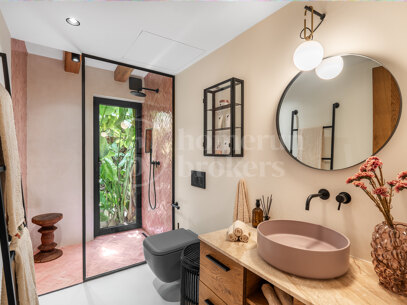 Villa Nazari - Luxury Frontline Golf Villa in Los Naranjos Golf Marbella