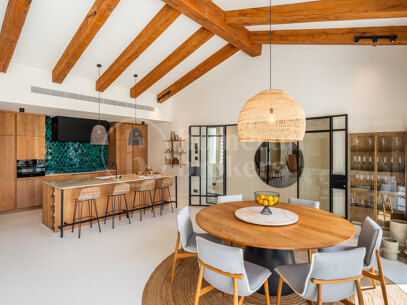 Villa Nazari - Luxury Frontline Golf Villa in Los Naranjos Golf Marbella