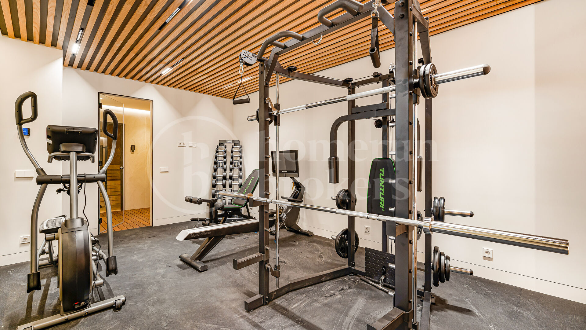 Villa Fortune - Lyxvilla med havsutsikt i Marbellas Golden Mile