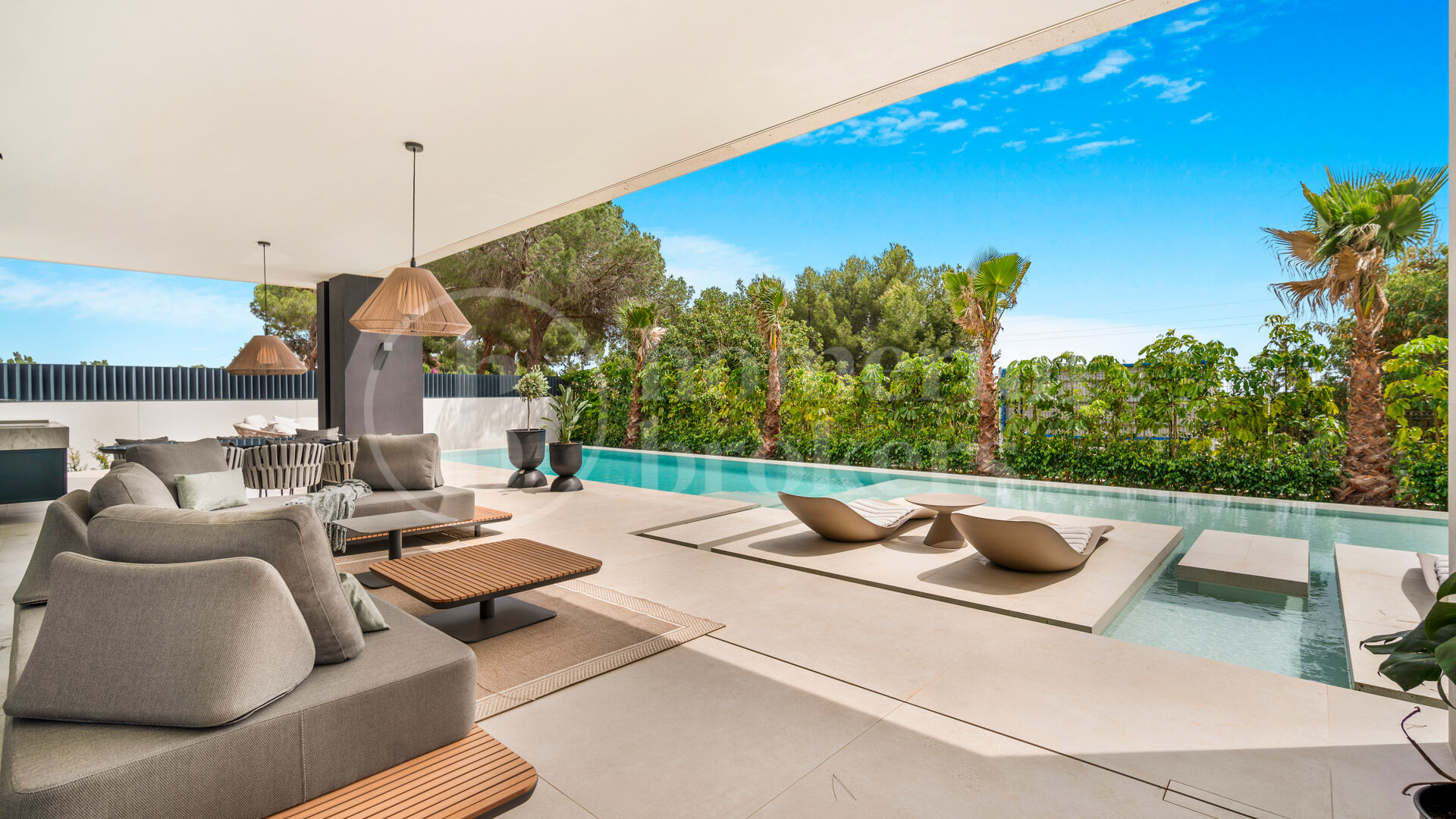 Villa Fortune - Lyxvilla med havsutsikt i Marbellas Golden Mile