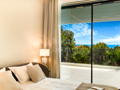 Villa Fortune - Lyxvilla med havsutsikt i Marbellas Golden Mile