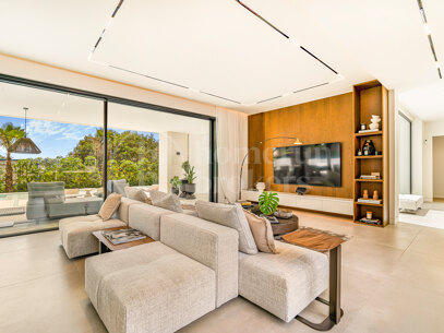 Villa Fortune - Luxury villa with Sea Views in Marbella’s Golden Mile