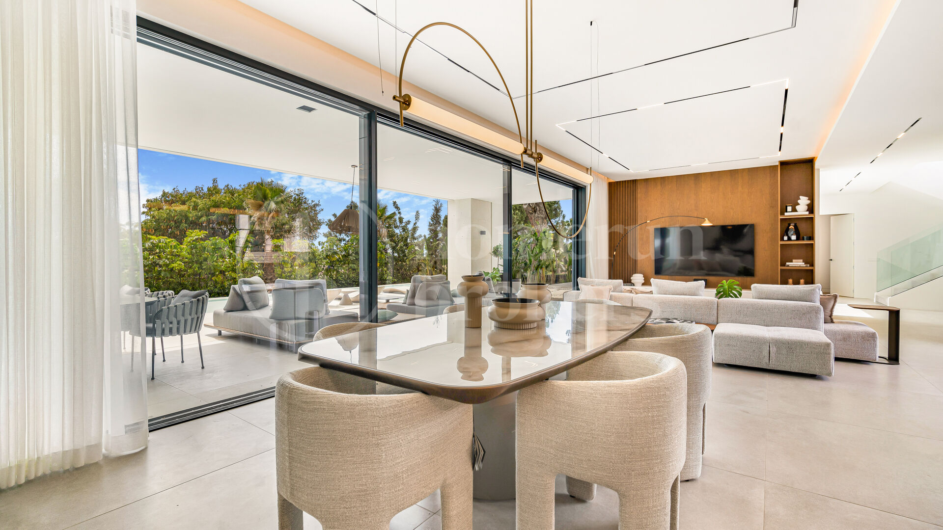 Villa Fortune - Lyxvilla med havsutsikt i Marbellas Golden Mile
