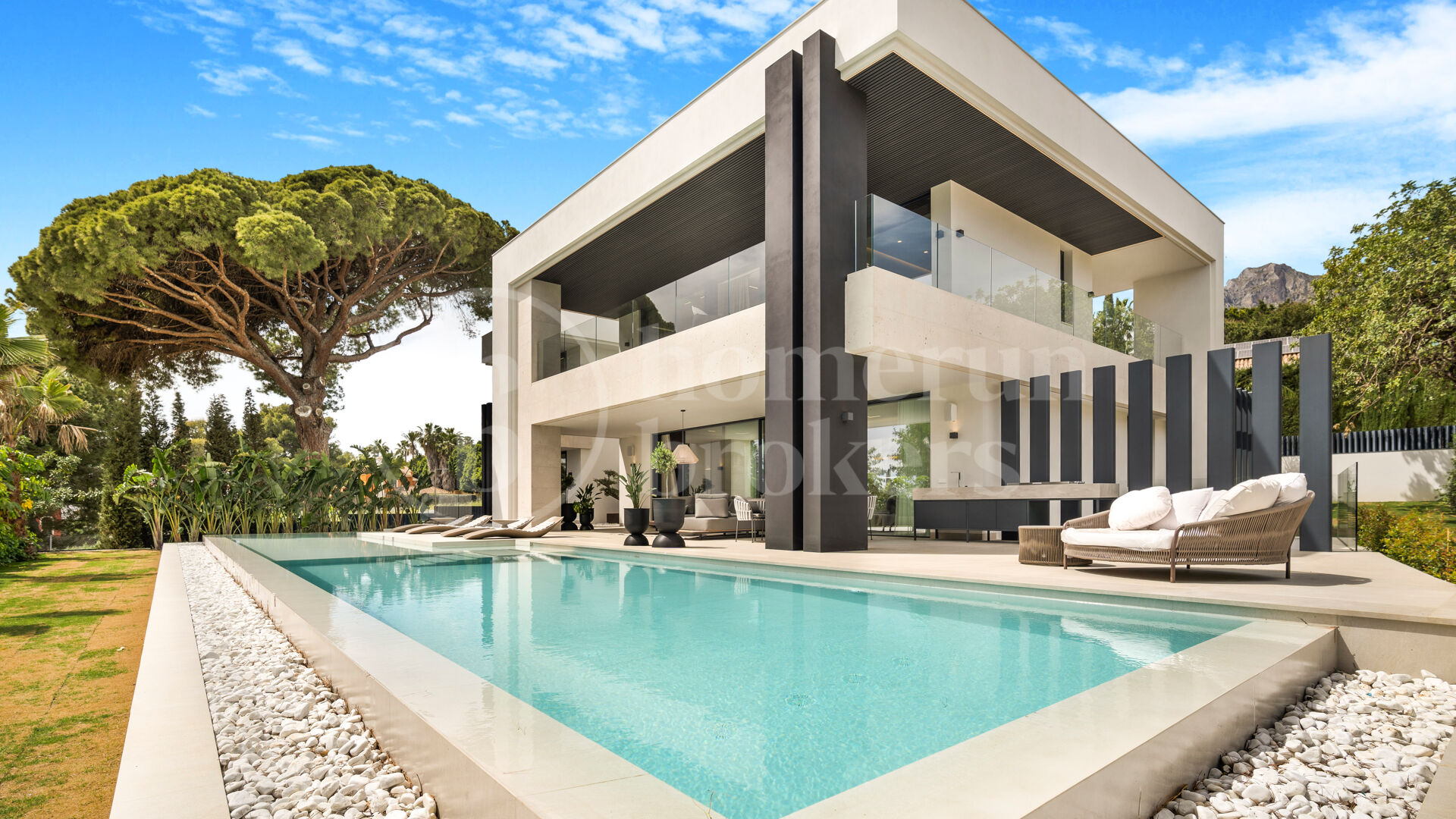 Villa Fortune - Lyxvilla med havsutsikt i Marbellas Golden Mile
