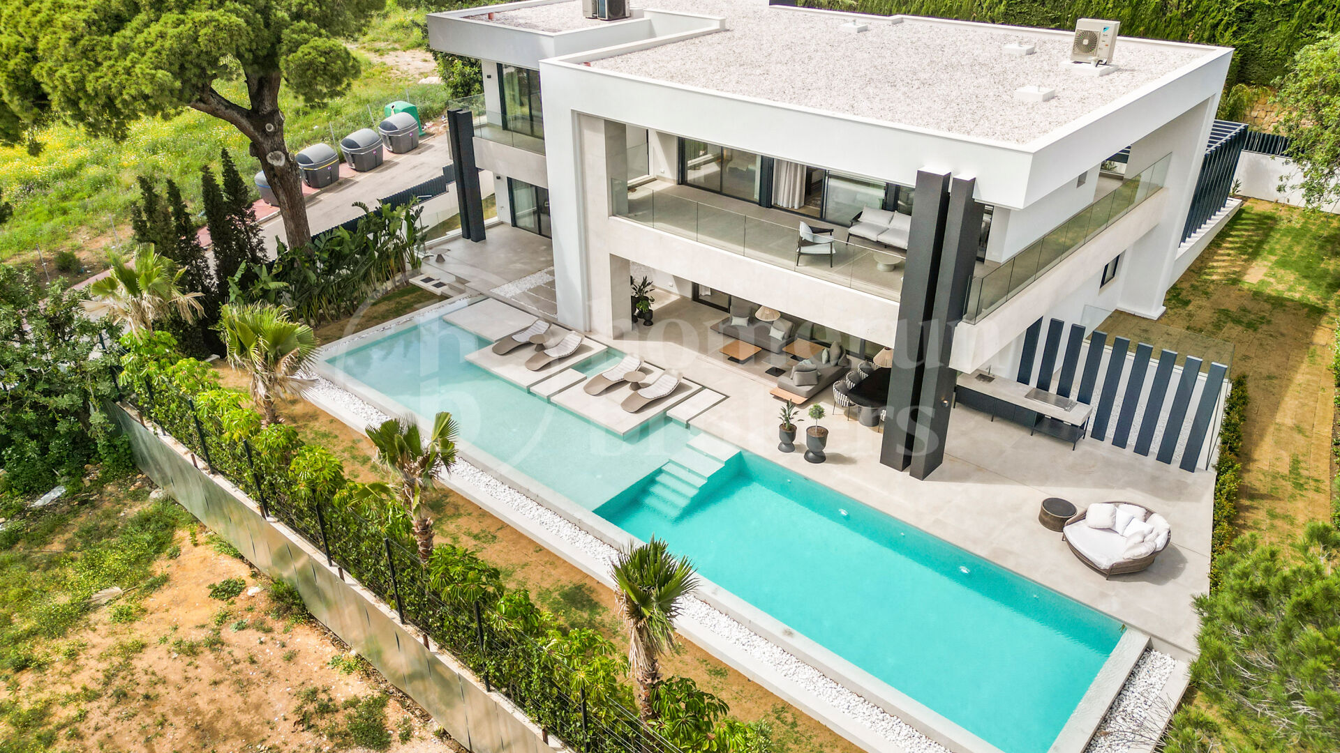 Villa Fortune - Lyxvilla med havsutsikt i Marbellas Golden Mile