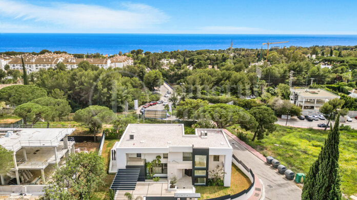 Villa Fortune - Luxury villa with Sea Views in Marbella’s Golden Mile