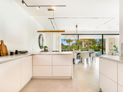 Villa Fortune - Luxury villa with Sea Views in Marbella’s Golden Mile