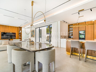 Villa Fortune - Luxury villa with Sea Views in Marbella’s Golden Mile