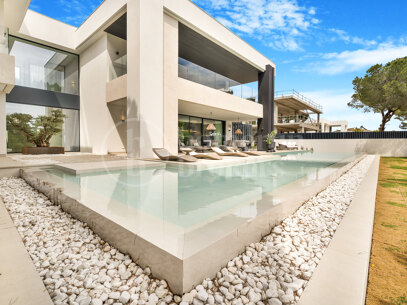 Villa Fortune - Luxury villa with Sea Views in Marbella’s Golden Mile