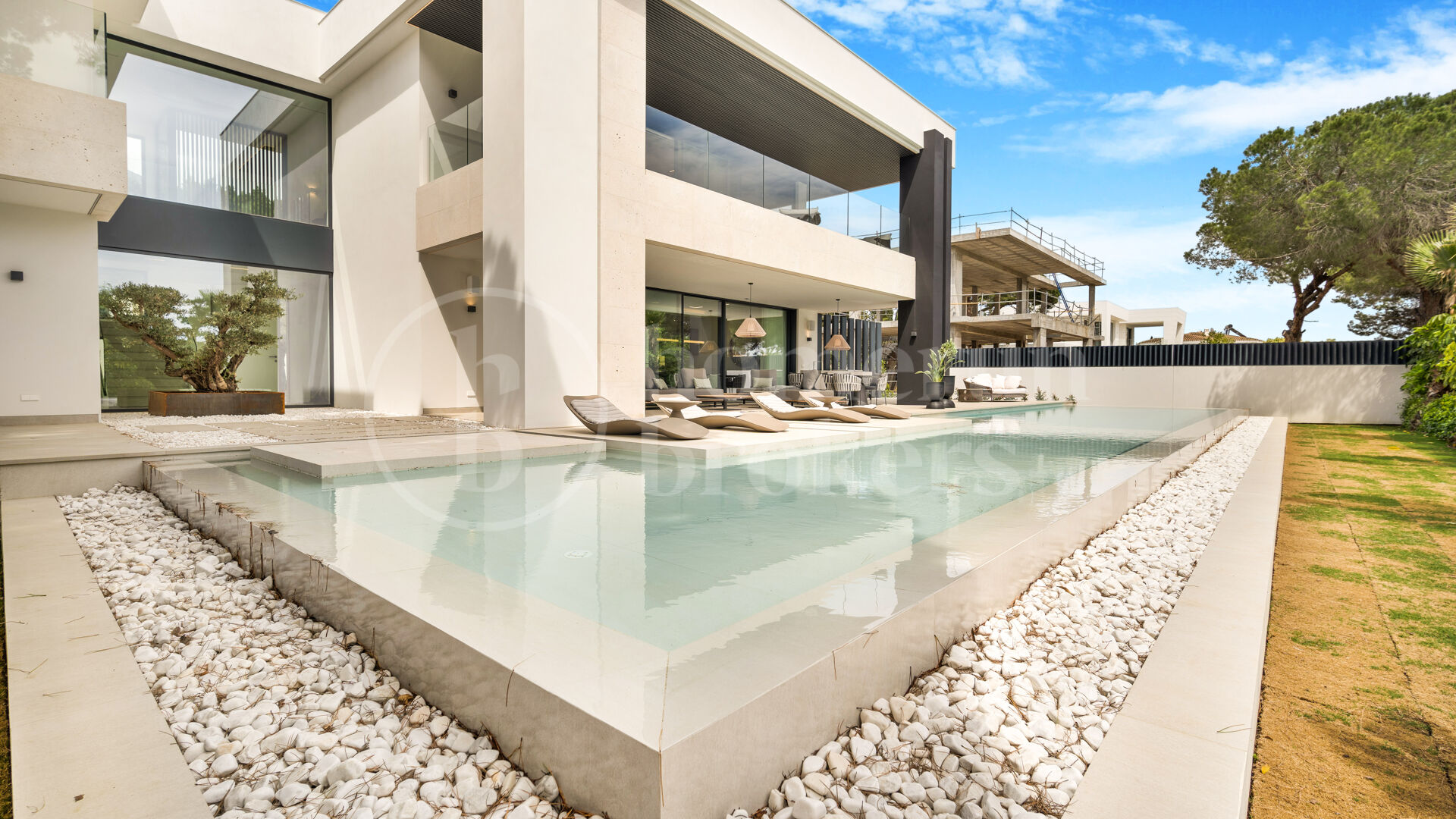 Villa Fortune - Lyxvilla med havsutsikt i Marbellas Golden Mile