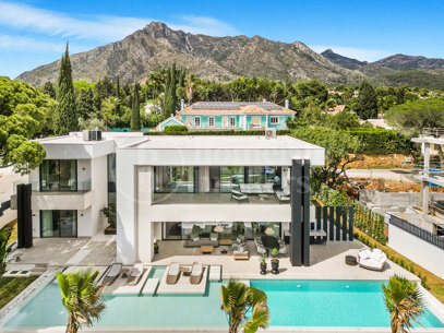 Villa Fortune - Luxury villa with Sea Views in Marbella’s Golden Mile