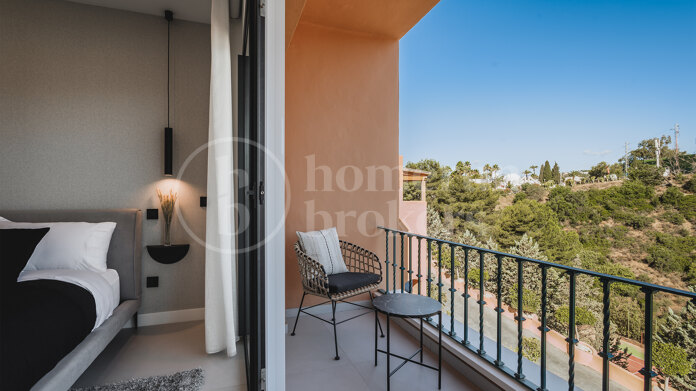 Los Belvederes - Duplex Penthouse with Sea and Golf Views