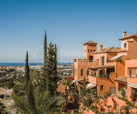 Los Belvederes - Duplex Penthouse with Sea and Golf Views