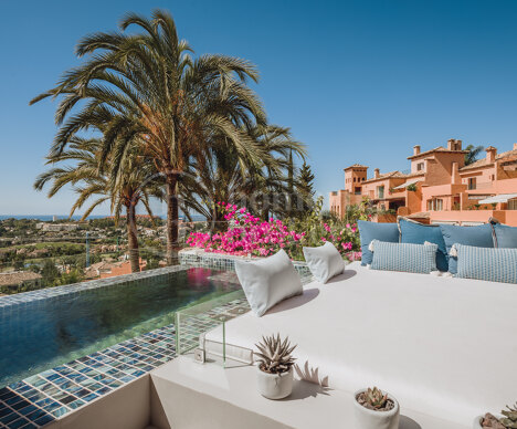 Los Belvederes - Duplex Penthouse with Sea and Golf Views