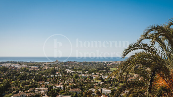 Los Belvederes - Duplex Penthouse with Sea and Golf Views