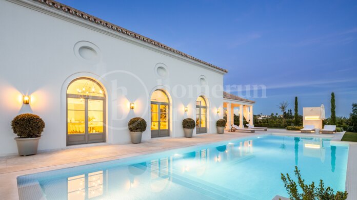 Villa Tuscany - Exceptional Classical Estate in Nueva Andalucia