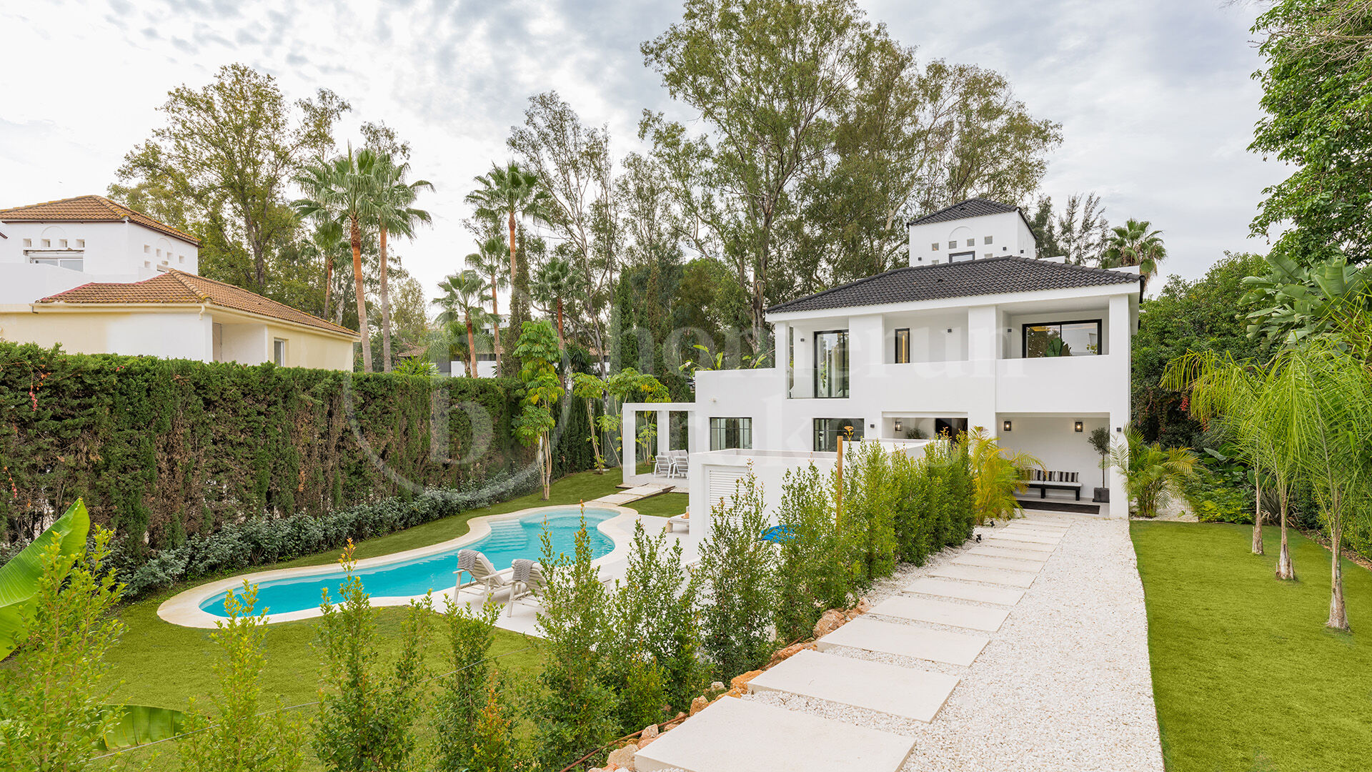 Villa Bianca - Family Villa located in Las Brisas Nueva Andalucia