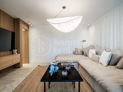Hill Club 38 - Renovated Villa Located in Los Naranjos Hill Club