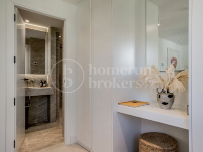 Hill Club 38 - Renovated Villa Located in Los Naranjos Hill Club