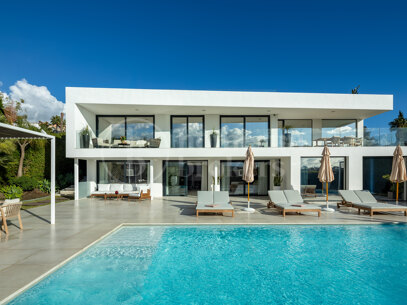 Villa Orion – Luxury Frontline Golf Villa in Nueva Andalucía, Marbella