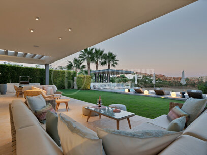 Villa Altea - Modern Villa in Gated community, Benahavis