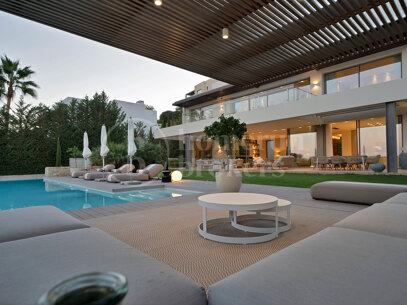 Villa Altea - Modern Villa in Gated community, Benahavis