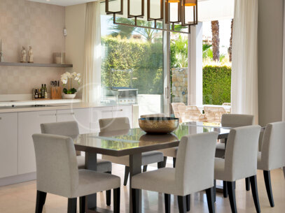 Villa Altea - Modern Villa in Gated community, Benahavis