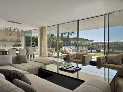 Villa Altea - Modern Villa in Gated community, Benahavis