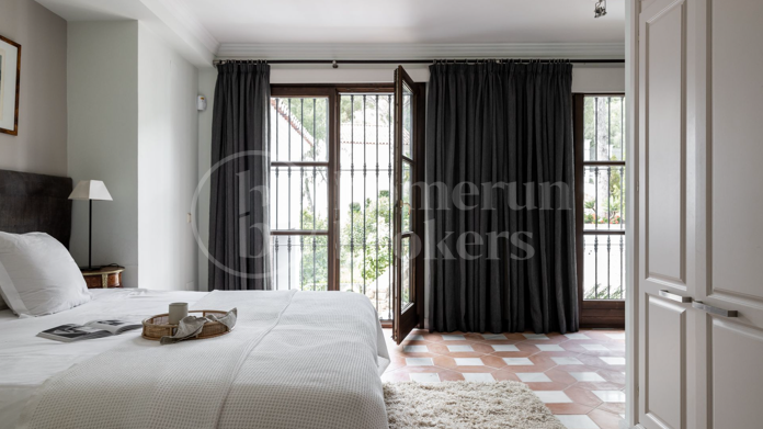 Villa Lucia - Classic and Elegant with Sea Views in El Madroñal
