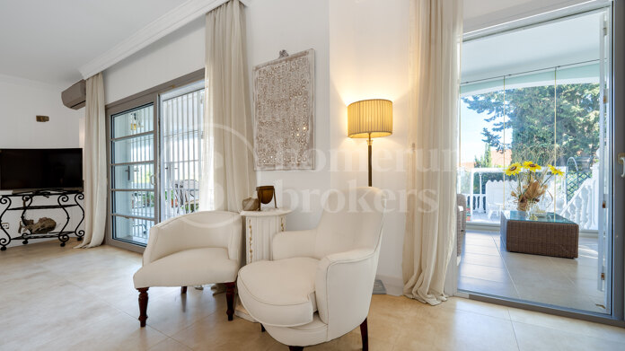 Villa Blanca - Charming 4 bedroom Villa in Nueva Andalucia