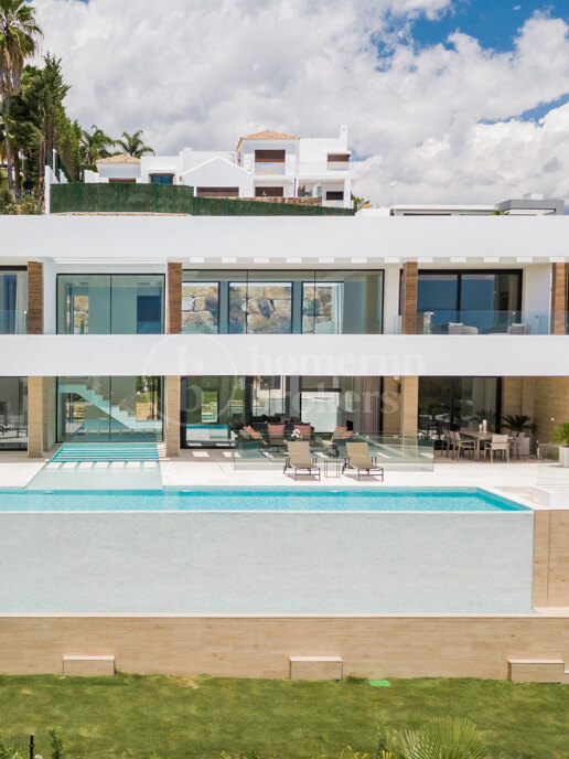 Villa Velaris - Modern Villa in La Alqueria, Benahavis