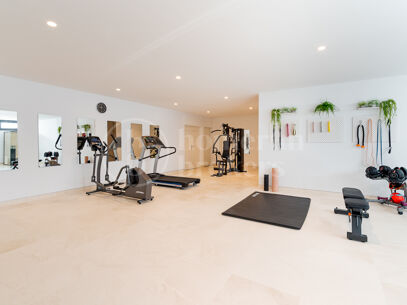 Villa Velaris - Villa Velaris - Modern villa i La Alqueria, Benahavis