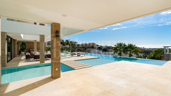 Villa Velaris - Modern Villa in La Alqueria, Benahavis