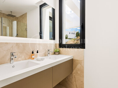 Villa Velaris - Modern Villa in La Alqueria, Benahavis