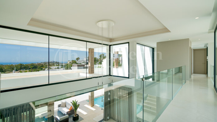 Villa Velaris - Modern Villa in La Alqueria, Benahavis