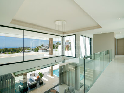 Villa Velaris - Modern Villa in La Alqueria, Benahavis