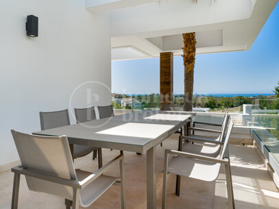 Villa Velaris - Modern Villa in La Alqueria, Benahavis