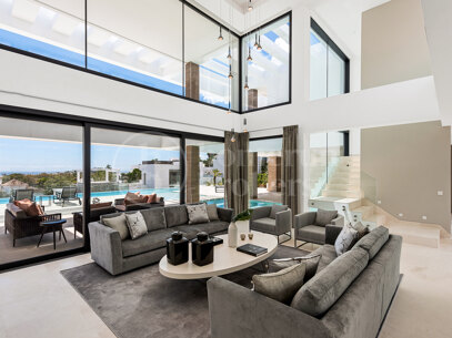 Villa Velaris - Modern Villa in La Alqueria, Benahavis