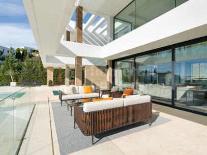 Villa Velaris - Modern Villa in La Alqueria, Benahavis
