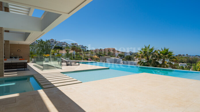 Villa Velaris - Modern Villa in La Alqueria, Benahavis